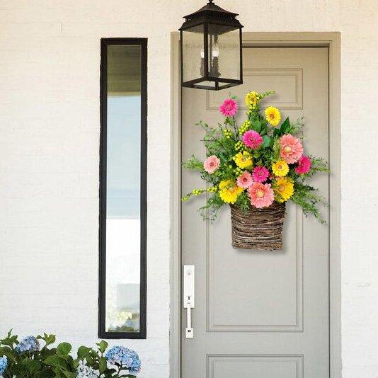 Gerbera daisy door basket-The flowerpot door wreath is unique!