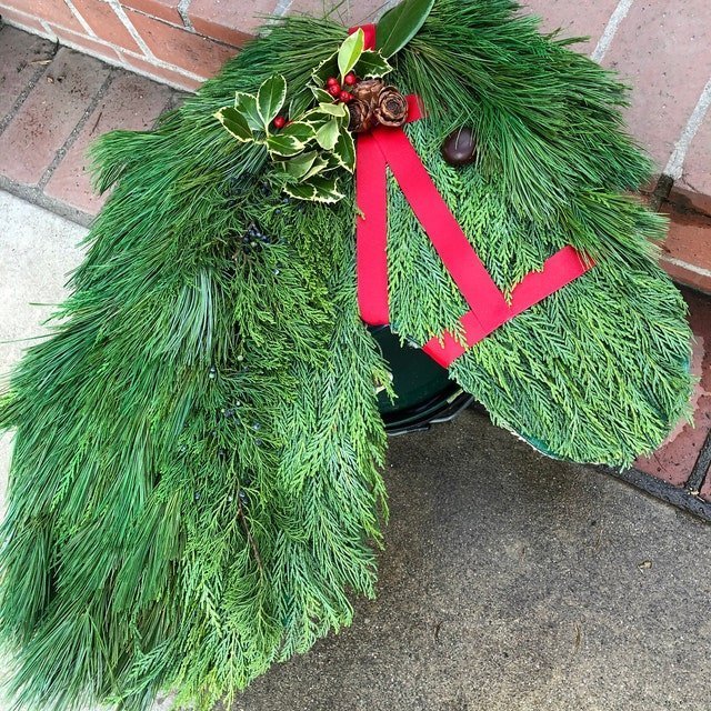 Farmhouse Double Horse Head Christmas Wreath