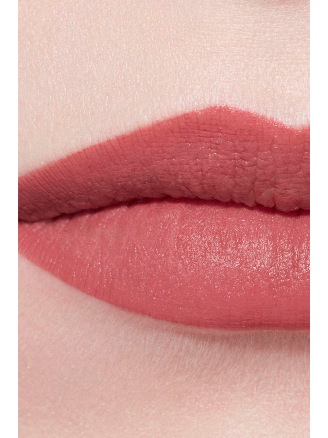 Rouge Allure Velvet Luminous Matte Lip Colour