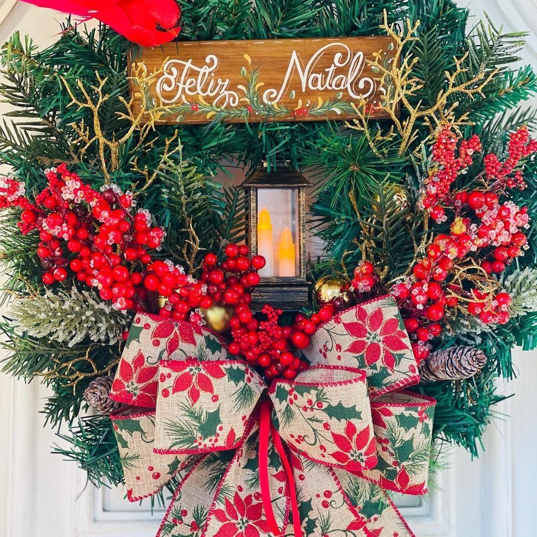 Red Ornate Light Winter Christmas Decoration Door Circle Wreath