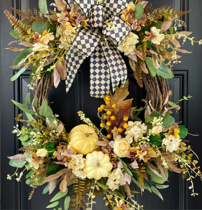 Pumpkin wreath with bow