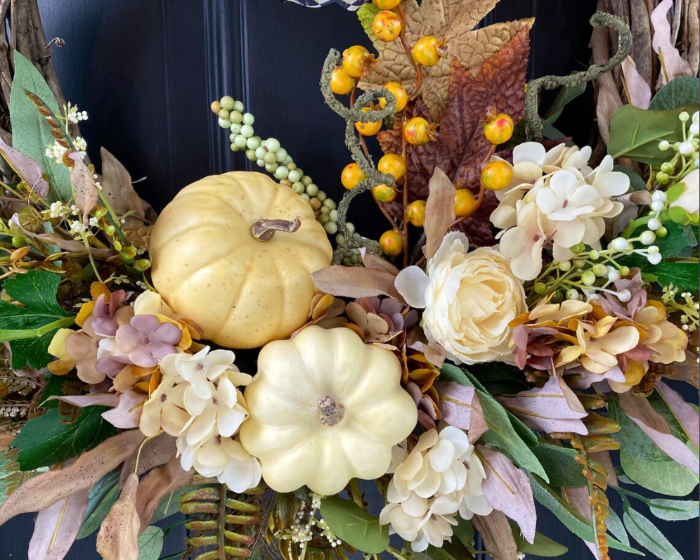 Pumpkin wreath with bow